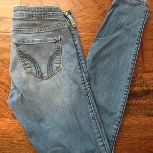 Hollister light washed skinny jeans
